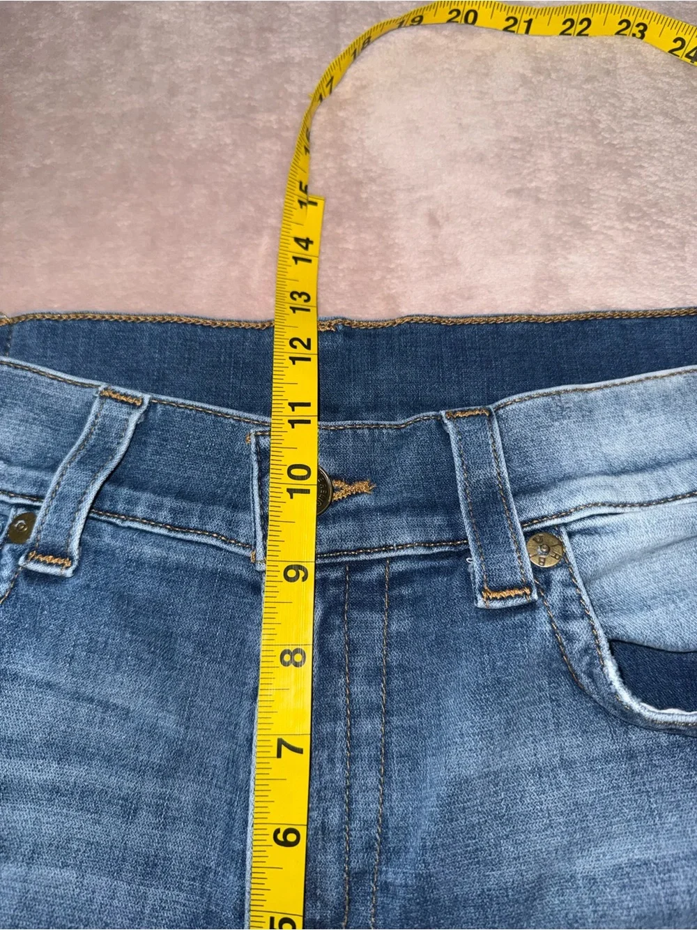 True religion geno relaxed slim distressed short size 34